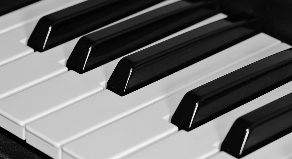 how to buy a piano for beginners